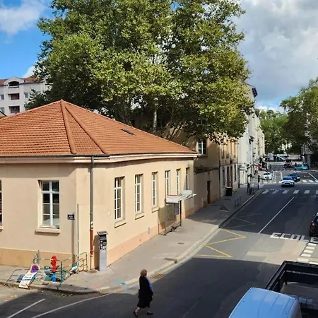 Duplex Cosy-wifi-parking-netflix-lyon 9 *